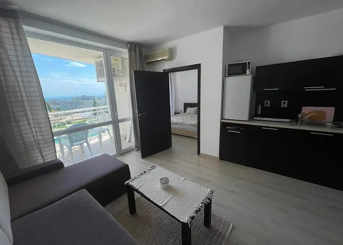 Blue Horizon Sarafovo Апартаменты *
